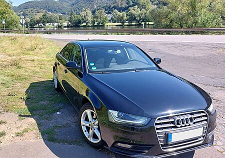 Audi A4 B8 2.0 TDI 110kW 150PS Ambiente