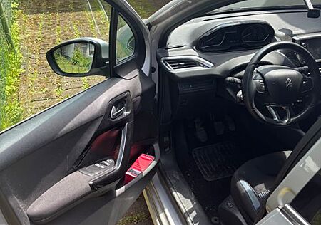 Peugeot 208 1.6 Allure 120 VTi Allure