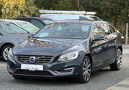 Volvo V60 D4 Summum LEDER*NAVI*PDC