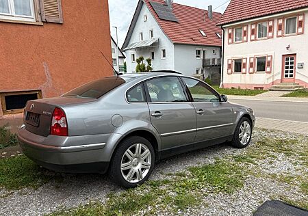 VW Passat Volkswagen 2.5 V6 TDI tiptronic Highline Highline