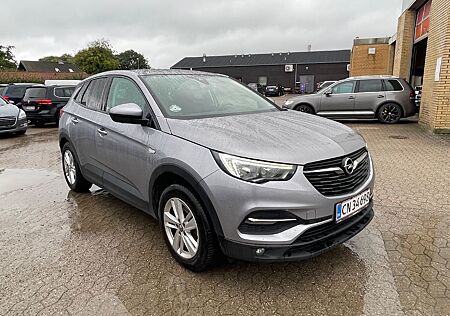 Opel Grandland X 1.5cdti 96kw Klima/Panorama/Camera