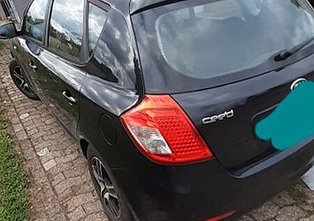 Kia Cee'd / Ceed 1.4 CVVT Seven Stars Seven Stars