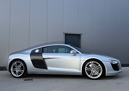 Audi R8 Coupe 4.2 FSI quattro*MANUAL GEARBOX*