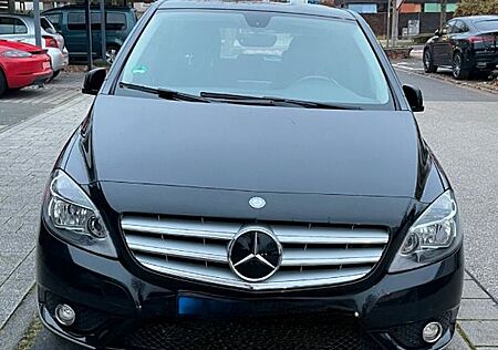 Mercedes-Benz B 180 CDI BlueEFFICIENCY -