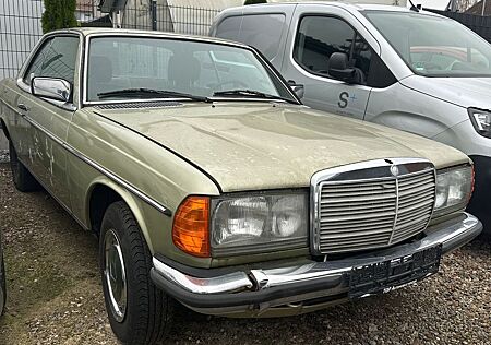 Mercedes-Benz 280 123 Coupé Automatik/Schiebdedach/Teilleder/