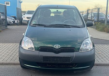 Toyota Yaris 1.0 "2. Hand"99 TKM" HU-AU 04/2026"