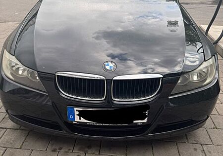 BMW 318d -