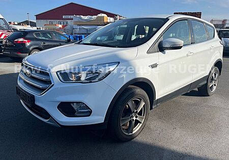 Ford Kuga 2,0 TDCi 4x2 88kW PowerShift 2 Hand