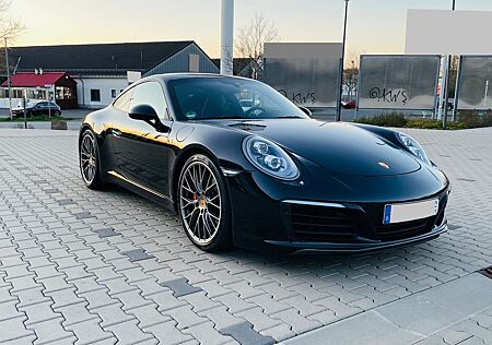 Porsche 911 Urmodell 911 991.2 Carr. S Coupé PDK Chrono Serv. PZ neu!