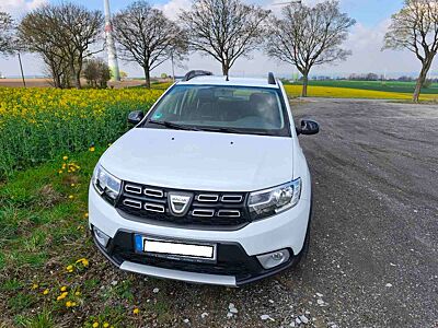 Dacia Sandero TCe 90 S/S Easy-R Stepway Celebratio...