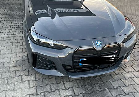 BMW i4 M50 - Dravitgrau Metallic