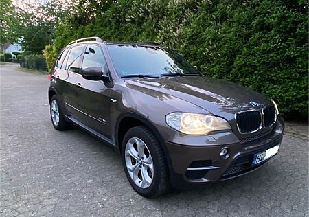 BMW X5 xDrive30d Softclose Komfortzugang Sportsitze