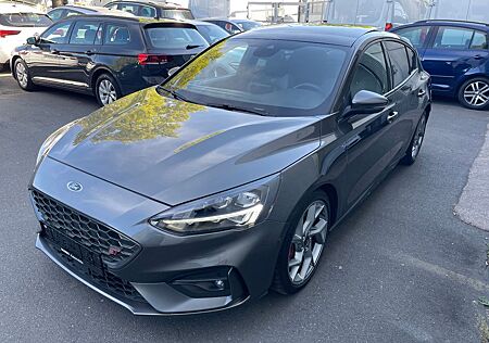 Ford Focus 2,0 EcoBlue ST Limousine*PANORAMA*