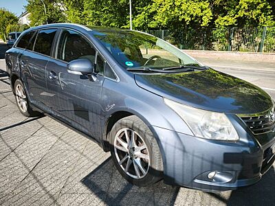 Toyota Avensis 2,2 d Kombi Edition