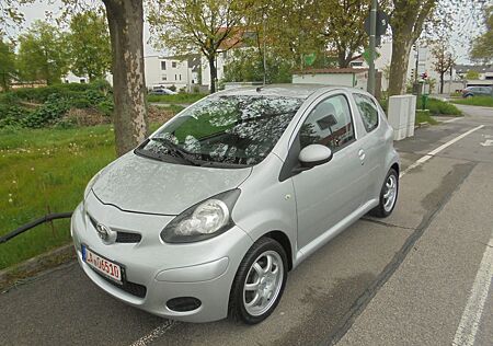 Toyota Aygo (X) Aygo "AYGO-COOL"silver,originale 54000 KM !