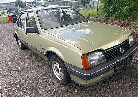 Opel Ascona ,Schiebedach , Automatikgetriebe. Bj 1984