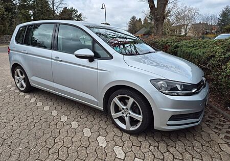 VW Touran Volkswagen 1.2 TSI - 7 SITZE AHK PDC NAVI KLIMA