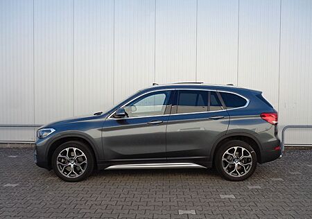 BMW X1 sDrive20i xLine Steptronic , Panorama, Navi