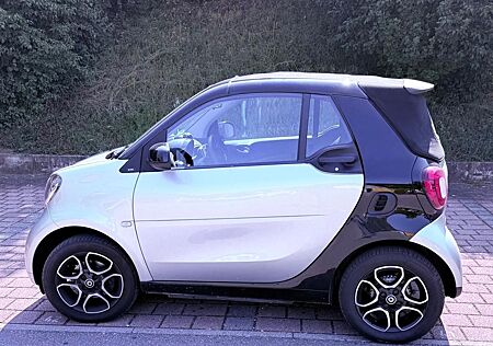 Smart ForTwo cabrio 0.9 66kW -