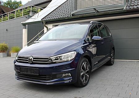 VW Touran Volkswagen Highline DAB LED ACC AHK 51 TKM 1.Hand