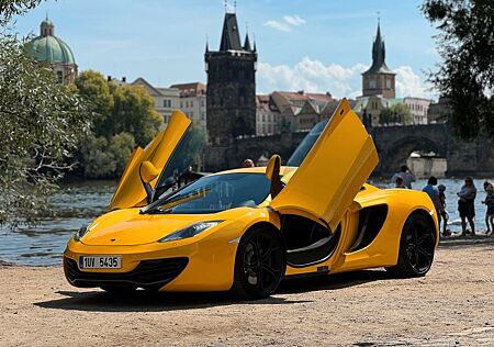 McLaren MP4-12C 3.8 V8 -