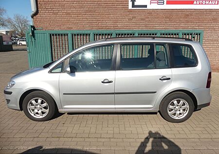 VW Touran Volkswagen Conceptline 1.9 TDI 7-Sitzer