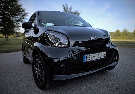 Smart ForTwo cabrio 60kW EQ 22kW Lenkradhzg Allwetter