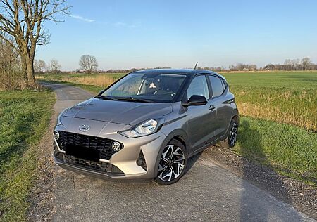 Hyundai i10 1.Hand/Vollausstattung/TÜV/16 Zoll