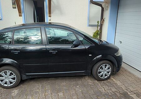 Audi A2 1.4 -