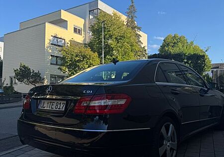 Mercedes-Benz E 350 CDI BlueEFFICIENCY ELEGANCE ELEGANCE