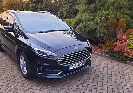 Ford S-Max 2,0 EcoBlue 110kW Titanium Titanium