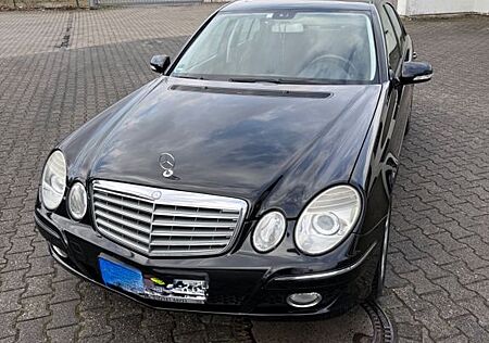 Mercedes-Benz E 280 4MATIC ELEGANCE Elegance
