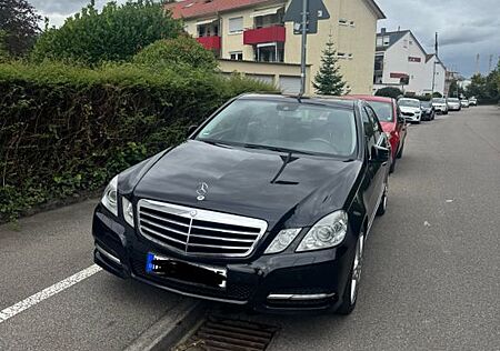 Mercedes-Benz E 220 CDI BlueEFFICIENCY AVANTGARDE AVANTGARDE