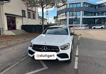 Mercedes-Benz GLC 300 e 4MATIC Coupé Autom; AMG Line+MBUX+Led