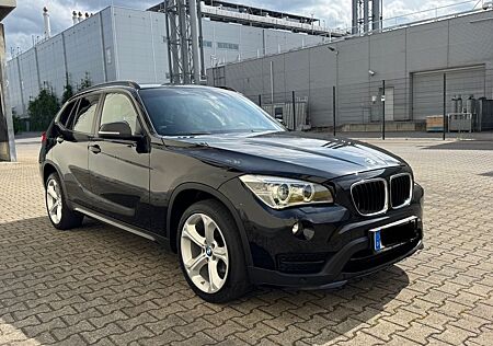 BMW X1 20 d xDrive Aut*SPORT LINE*BI-XENON*1.HAND*