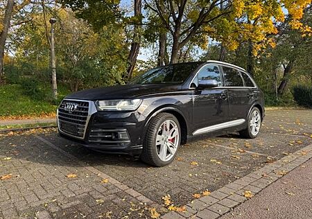 Audi SQ7 4.0 TDI quattro S Line*7Sitze*Panorama*LED