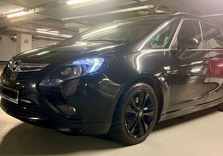 Opel Zafira 2.0 Diesel OPC-Line Edition
