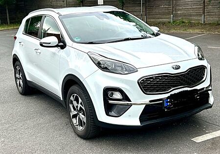 Kia Sportage dream-Team-STZH vorne/hinten/Navi/Leder