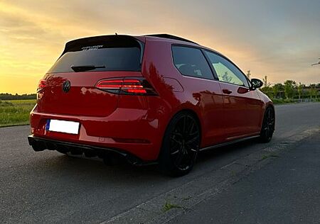 VW Golf Volkswagen MK7.5 TÜV Neu | DSG | Pano | Navi | LED