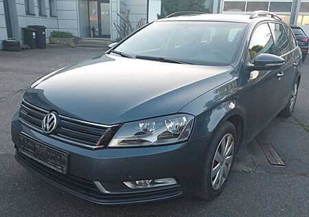 VW Passat Variant Volkswagen Trendline BlueMotion