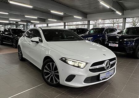 Mercedes-Benz A 220 Limousine 4M Style AHK+360°+High LED+Sound