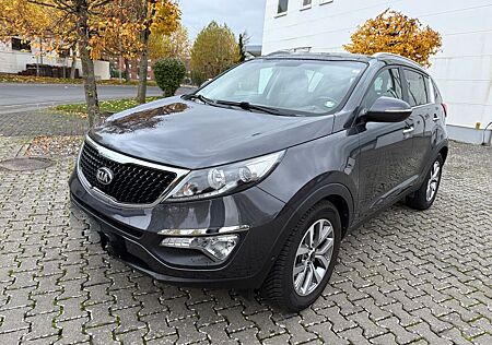 Kia Sportage Dream Team 2WD Lückenlos Scheckheftgefl