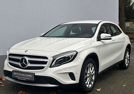 Mercedes-Benz GLA 180 | NAVI | XENON | R.KAMERA | TOTWINKEL| AC