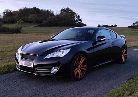 Hyundai Genesis 3.8 V6 GT Automatik GT
