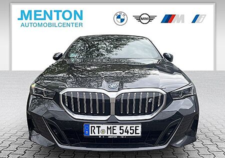 BMW i5 xDrive40 M Sportpaket DAB LED Komfortzg.