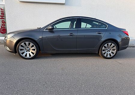Opel Insignia Lim. Sport 4x4 Rentnerfahrzeug 1.Hd