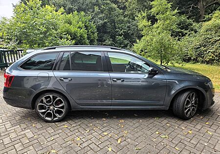 Skoda Octavia 2.0 TDI DSG RS Combi RS