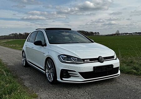 VW Golf Volkswagen 2.0 TDI BMT DSG GTD GTD