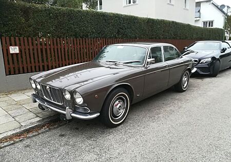 Jaguar XJ6 SERIE I
