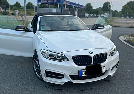 BMW M235i xDrive Steptronic Cabrio -